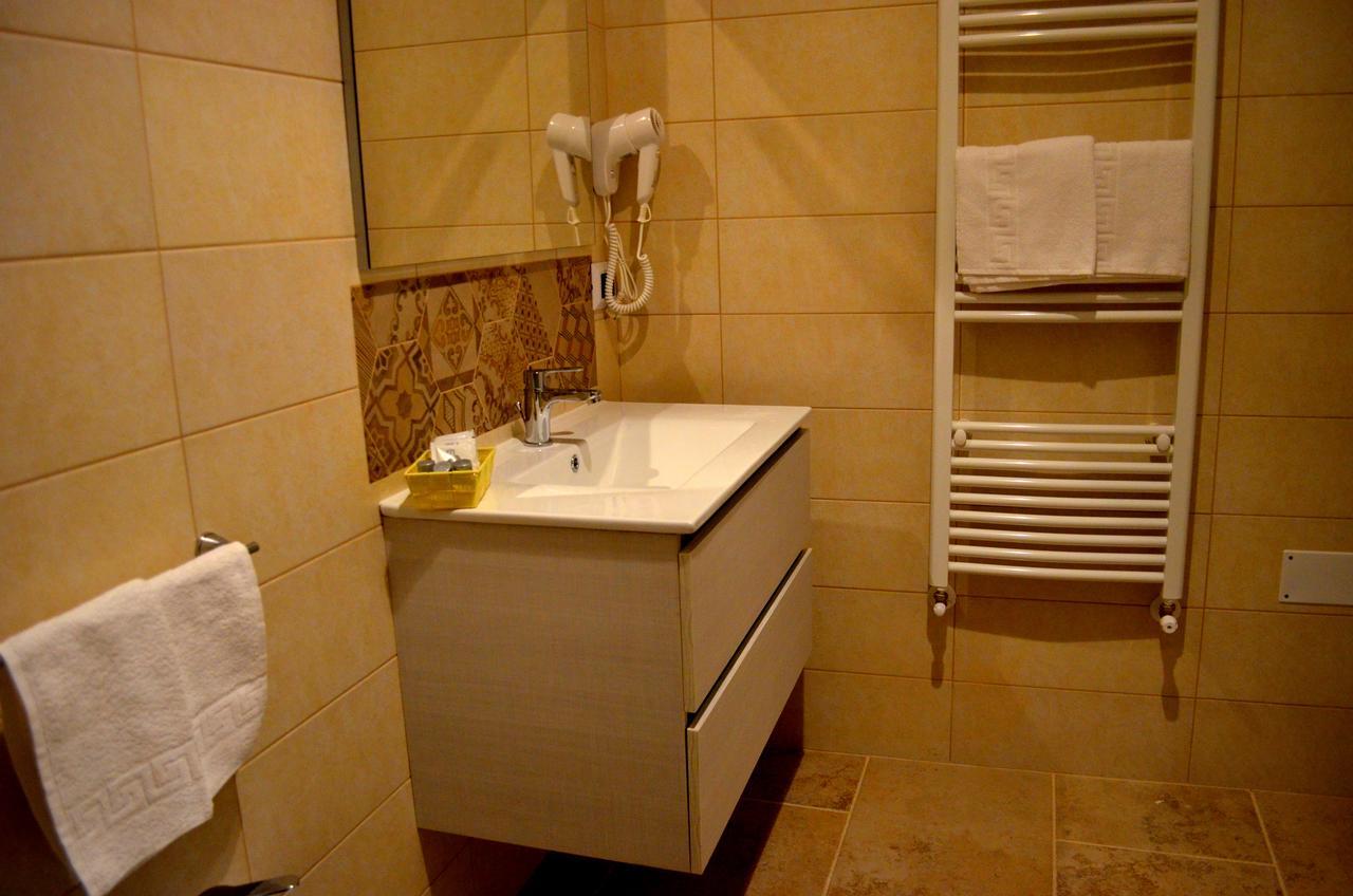 B&B Domus Palmi Buitenkant foto